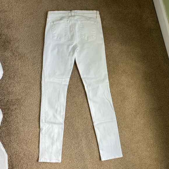 🤍 J BRAND WHITE JEANS - Picture 6 of 7
